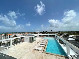 STUDIO APART HOTEL ROOFTOP POOL BEACH
