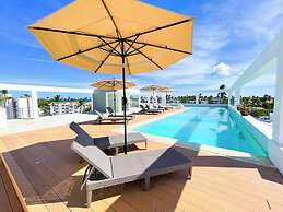 STUDIO APART HOTEL ROOFTOP POOL BEACH