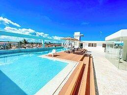 STUDIO APART HOTEL ROOFTOP POOL BEACH