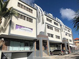 STUDIO APART HOTEL ROOFTOP POOL BEACH