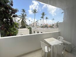 STUDIO APART HOTEL ROOFTOP POOL BEACH
