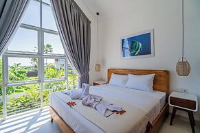 Sunny Villa Tumbak Bayuh