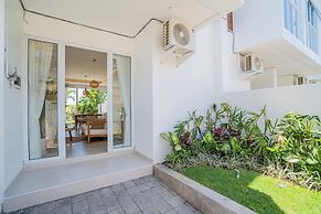 Sunny Villa Tumbak Bayuh