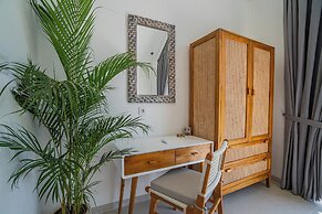 Sunny Villa Tumbak Bayuh
