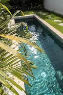 Sunny Villa Tumbak Bayuh