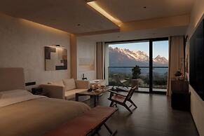 Floating Life Boundless Wild Resort