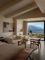 Floating Life Boundless Wild Resort