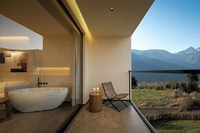 Floating Life Boundless Wild Resort