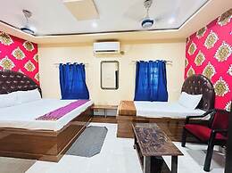 Hotel Aditya