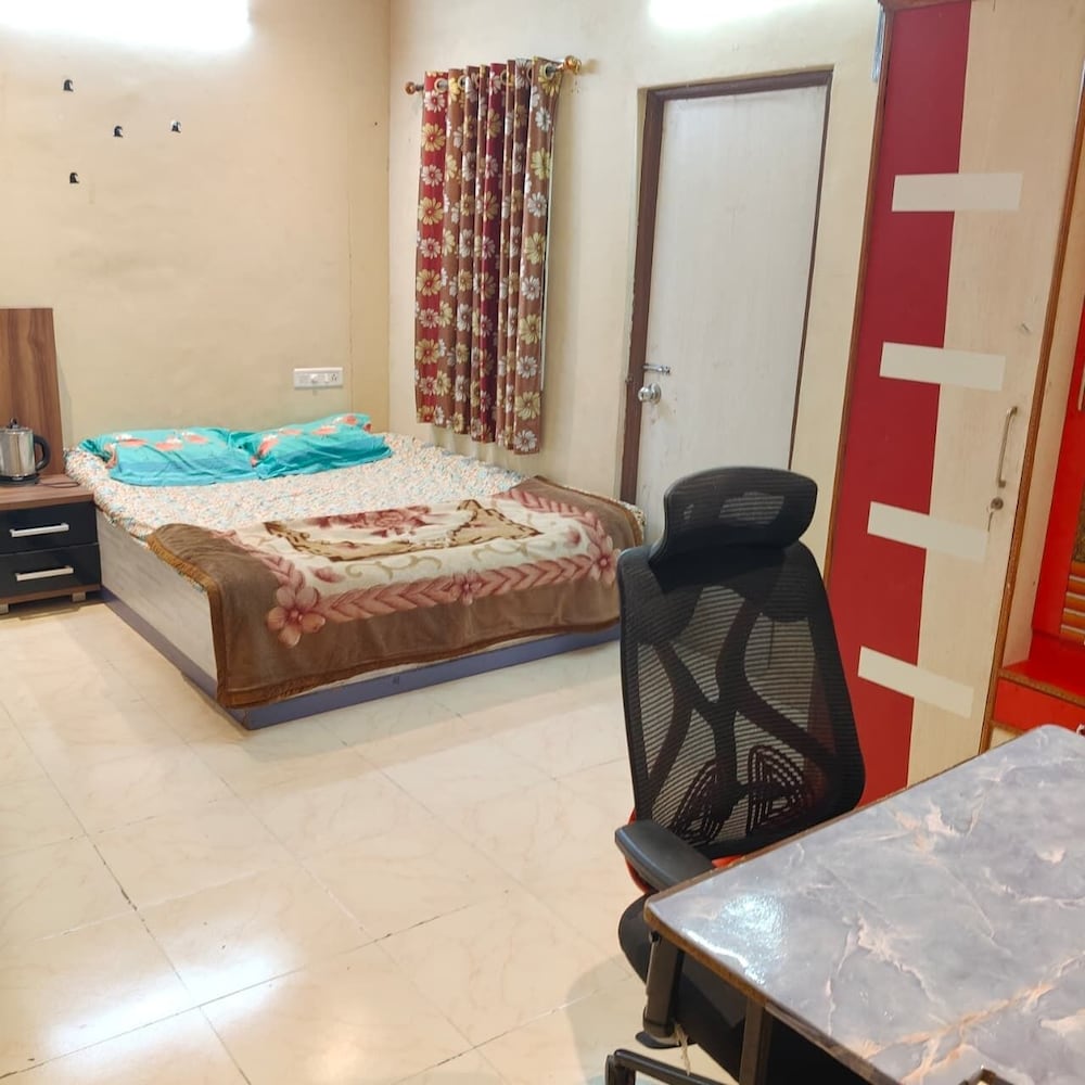 Bungalow 2bhk