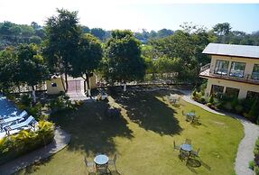 Blue River Resort
