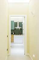 Modern Family Spacious Apartment Near Toledo