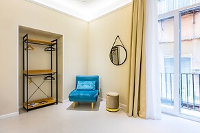 Modern Family Spacious Apartment Near Toledo