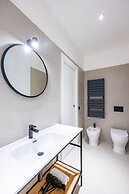 Modern Family Spacious Apartment Near Toledo
