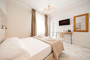 Avenue Suites