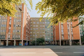 Avenue Suites