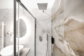 Avenue Suites