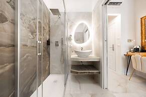 Avenue Suites