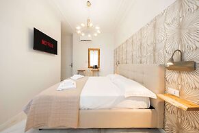Avenue Suites