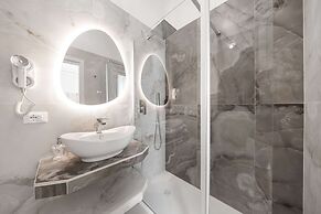 Avenue Suites