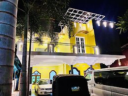 Hotel Jay R