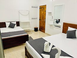 Hotel Jay R