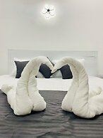 Hotel Jay R