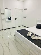 Hotel Jay R
