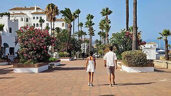 Luxury Apartment - Sea, Mountain, Golf - La Duquesa Manilva