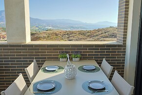 Luxury Apartment - Sea, Mountain, Golf - La Duquesa Manilva