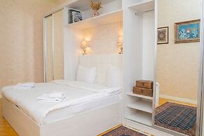 Sunday Hotel