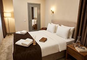 Sunday Hotel