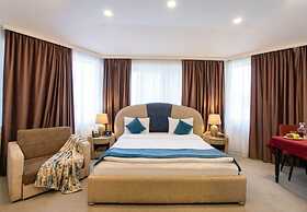 Sunday Hotel