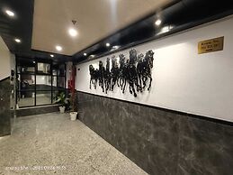 Hotel Raas Inn