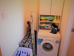 Andros Apt 2 Bed Free Wi-fi Safe Complex Pool