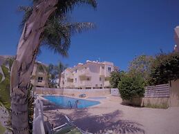 Andros Apt 2 Bed Free Wi-fi Safe Complex Pool