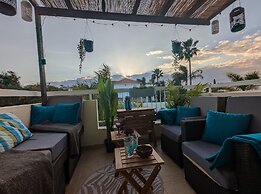 Andros Apt 2 Bed Free Wi-fi Safe Complex Pool