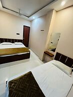 Hotel Ujjain Dwarka Palace