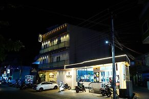 Saba's Courtyard