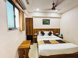STAR HOTEL
