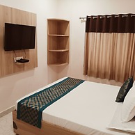 Hotel Radhika