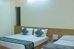 Hotel Radhika