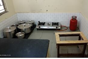 Hotel Radhika