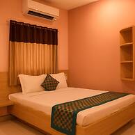 Hotel Radhika