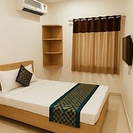 Hotel Radhika