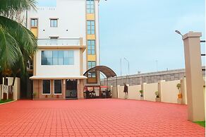 Hotel Radhika