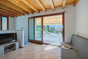 Eden House - Terrace & View Lake
