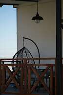 Aparan Guest House