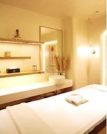 Radisson Hotel Delhi MG Road