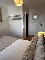 Ocho Homes Lux By Eight Continents, Belfast